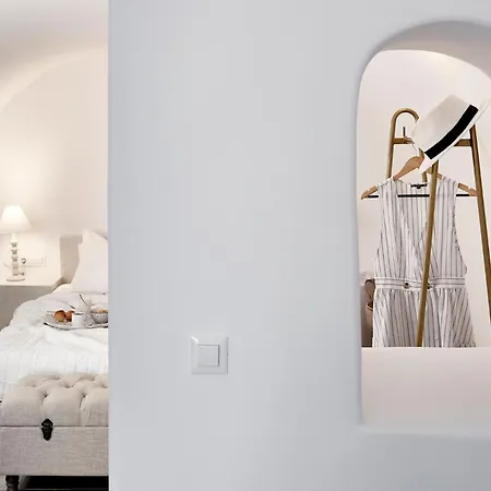 Elegant Santorini House 1 Bedroom Caldera View-outdoor Hot *