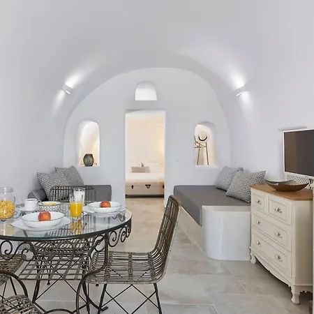 Villa Elegant Santorini House 1 Bedroom Caldera View-outdoor Hot Tholos (Santorini)